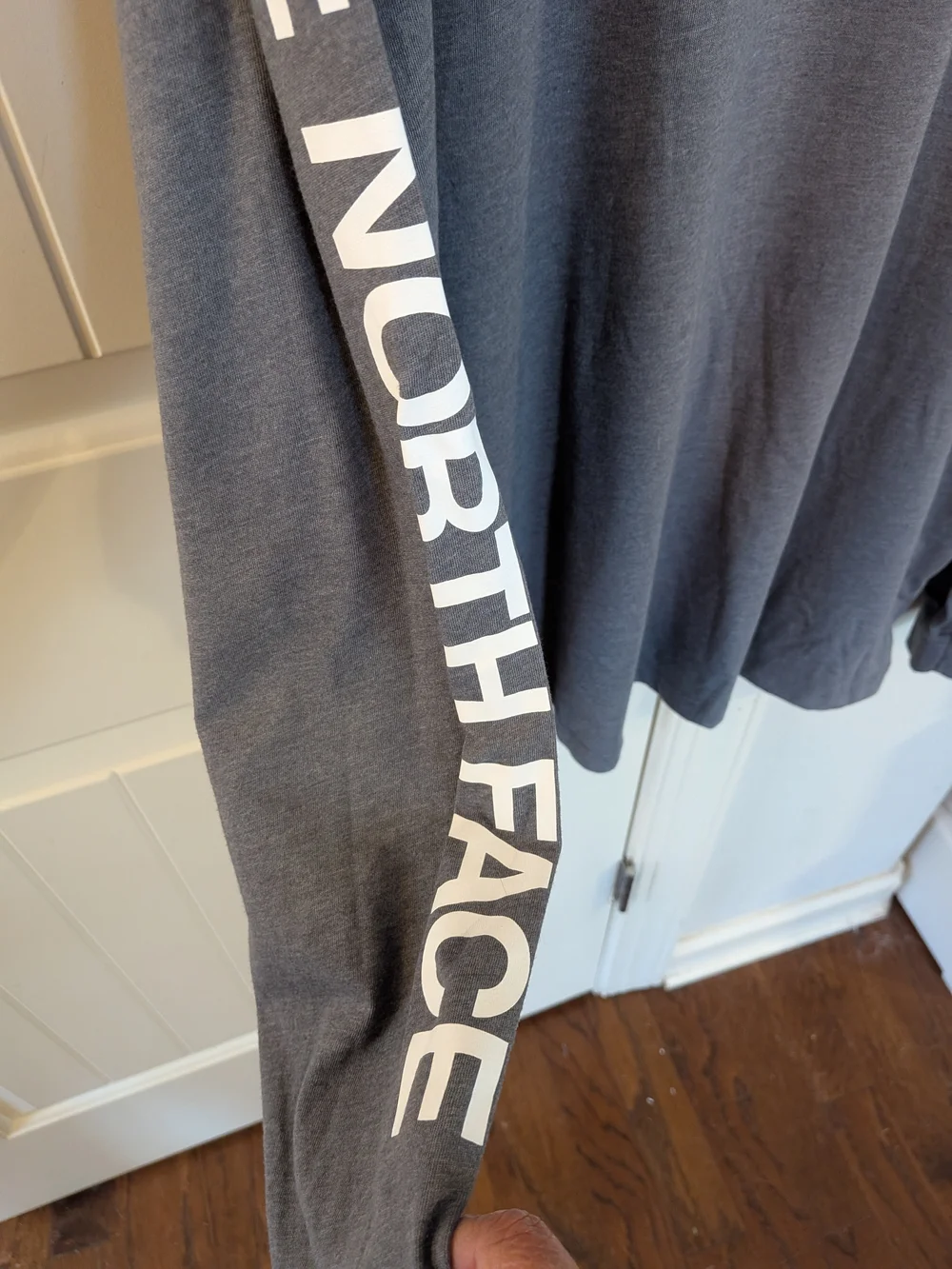 The North Face Men's Long-Sleeve Logo Tee — Charcoal Gray NWT LG